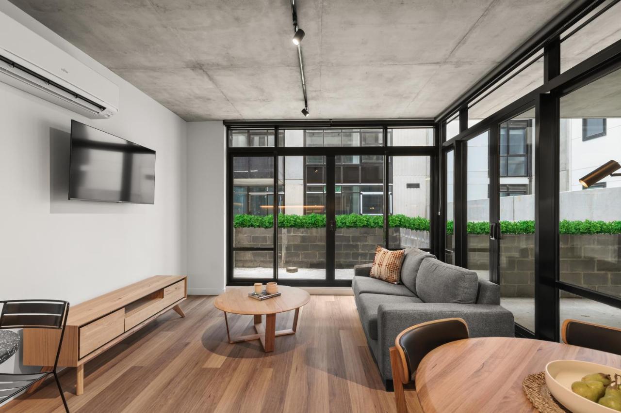 Rambla At Solarino House Aparthotel Melbourne Bagian luar foto