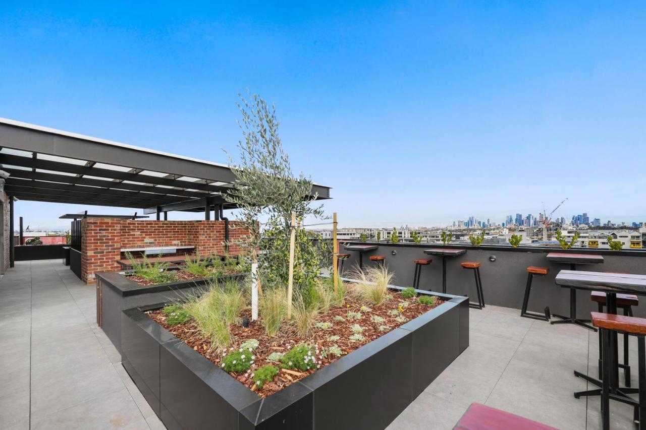 Rambla At Solarino House Aparthotel Melbourne Bagian luar foto